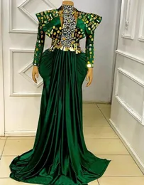 2022 플러스 크기 아랍어 ASO ASO EBI DARK GREEN MERMAID PROM DRESS BEADED CRYSTALS 고급스러운 저녁 형식 파티 두 번째 리셉션 BIRT9849510