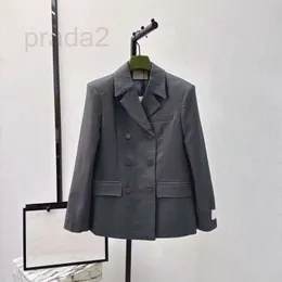 Abiti da donna Blazer Designer 24 Temperamento di inizio primavera Lettera Logo ricamato grigio Doppiopetto Colletto ribaltabile Contorno Cappotto G6AJ