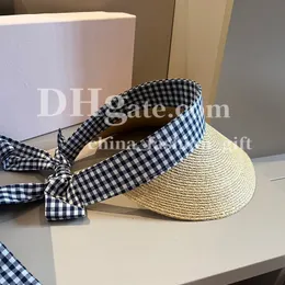 Дизайнерская соломенная шляпа Корейская версия Летняя шляпа от солнца Клетчатая шляпа с галстуком-бабочкой Шляпа Исходящая повседневная шляпа Пляжная приморская солнцезащитная шляпа