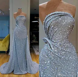 Yeni Varış Seksi Silver Deniz Kızı Prom Elbiseler Straplez Paped Dreped Rughed Resmi Gece Elbise Ogstuff Robe De Soiree Abendkle7060747