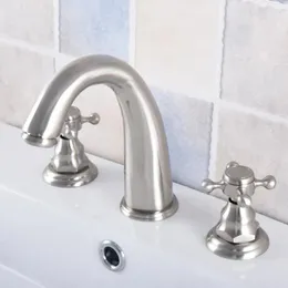 Rubinetti per lavandino del bagno Ottone nichel spazzolato Montaggio su piattaforma Doppie maniglie Diffuso Rubinetto per lavabo a 3 fori Miscelatore Rubinetti per acqua Mnf695