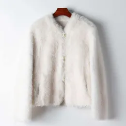 Mängden kläder små 2024 vinter ny Toscana halvrulle fårskinn integrerad jacka för kvinnors mode kort päls 8306