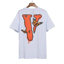 VLONE T-shirt Grande "V" Tshirt Uomo / Donna Coppie Casual Tendenza moda High Street Allentato HIP-HOP Camicia girocollo stampata in cotone 100% TAGLIA USA S-XL 1561