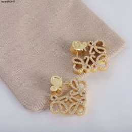 Hoop Huggie Orecchini di design placcati in oro Gioielli per donne Orecchini di perle Gioielli per feste di matrimonio