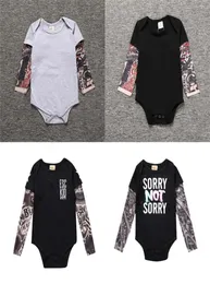 Baby Boy Rompers Autumn Long Sleeve Tattoo Tryckt skarvning Triangel Romper Kids Casual Boy Clothes Kildras 075802184