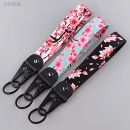 Keychains Lanyards Sakura Car Keychain Cherry Blossom Lanyard Hanging Strap with Metal Key Holder Tags Car Motorcycle Key Ring Accessories Gift ldd240312