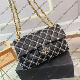 Handväska axelväska med diamantstygn, guldspänne, öppen och nära kedja, axelrem, europeisk och amerikansk modestil
