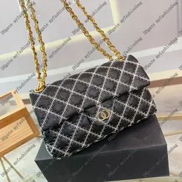 Bolsa de ombro de bolsa com costura de diamante, fivela de ouro, corrente aberta e próxima, alça de ombro, estilo de moda europeu e americano