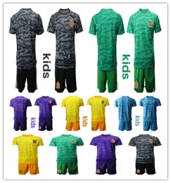 TOP Spain 2020 Football Goalkeeper Soccer Home Kit 1 DE GEA 13 ARRIZABALAGA European Cup Uniforms Men and Kids Football clothes 8592453