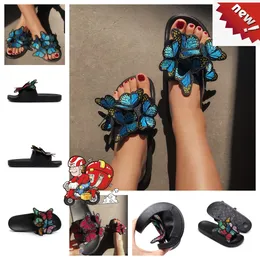 2024 Designer Sandaler Kända tofflor Slides Black Brown Leather Runner Womens Shoes Summer Beach Sandels Heel Casual Flip Flops Outdoors Gai New Home