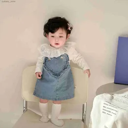 Mädchenkleider 9012 Koreanische Babykleidung 2024 Frühling und Herbst Neue süße und schöne Mädchen Trägerrock Liebe Denim Trägerrock Baby Weste Kleid L240311