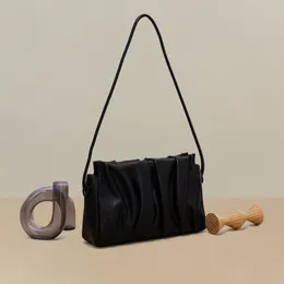Знаменитая сумка из тканой ткани из рафии, мини-сумки на плечо с очаровательным клапаном, большая сумка с магнитной пряжкой, женская летняя соломенная сумочка через плечо aa18