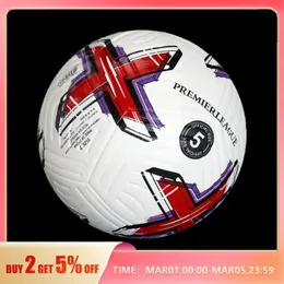 Soccer Ball Officiell storlek 5 Tre lager slitage Rsistant Hållbar mjuk PU -läder Sömlös fotbollslag Match Group Train Play 240301