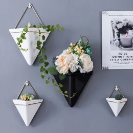 Planters Nordic geometric triangle black and white ceramic green plant hanger flower pot patio decoration yard and garden home decor