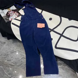 Женские дизайнерские джинсы 2024 года, ранняя весна, новые спортивные девушки в стиле Nanyou MIU, универсальные утягивающие вельветовые синие джинсовые брюки с бретельками, прямые брюки 3DIH