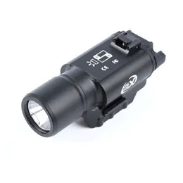 Torcia tattica X300 su guida 20MM Torcia in metallo sospesa aggiornata a 800 lumen di forte flusso di luce a raffica