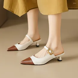 Kleidschuhe Echtes Leder Sandalen Damen Sommer 2024 Mode Einfache Farbblocktasche Spitze Zehen High Heels Tragen Mule Hausschuhe