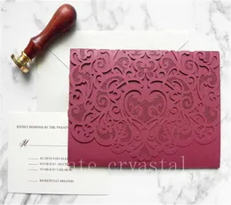 Burgundy Lace Pocket Laser Cut Hochzeitseinladungssuite für Vintage Wedding Laser Cut Pocket Folder Insert Card RSVP und Enve4581506