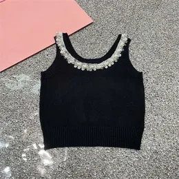 Luksusowe designerskie zbiorniki dla kobiet singlety seksowne przycięte dzianiny singlet singlet rhinestone szyi design dzianin