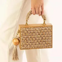 2023 Summer Beach Bamboo Tassel Straw Woven Bag Crossbody Single Shoulder Handag Rattan Rope Square Chain Strap Box 240305