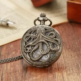 Pocket Watches Retro bläckfisk ihålig halv kvartsklocka vintage grå/brons halsband hänge klocka för barn män kvinnor reloj 2024