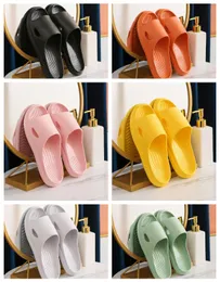 夏の女性Medn's Slippers Indoor Bath Thick Platform Non-Slip Home Flops Letter Print Beach Sandals Ladies Shoes Gai