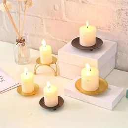 Dekoratif Plakalar Mini Demir Şamdan Yaratıcı Minimalist Geometrik Plaka Romantik Mum Kupası Yemek Masası Dekorasyon