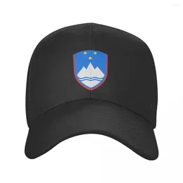 ボールキャップクラシックスロベニアの腕と星空の夜シールド野球帽をアダルトスロベニアの旗調整可能な父親の帽子男性屋外女性