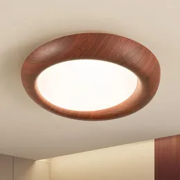 Światła sufitowe Nordic LED Światło drewniane akrylowe orzech oryginalne lampy z pełnego spektrum na sypialnię