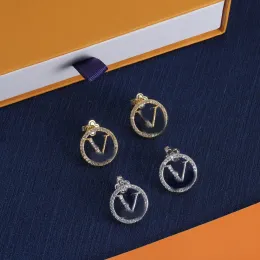 Cerchio geometrico semplice lettere di cristallo orecchini a bottone placcati in oro argento orecchini famosi eleganti donne ragazze designer di lusso gioielli per feste di nozze regali che non sbiadiscono mai