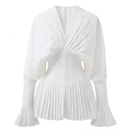 Elegant Women Loose White VNeck Pleated Shirts Female Lantern Full Sleeve Tops Blouses Casual Blusas Spring Summer DS4 240313