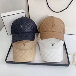 قبعات قبعة كرة السلة للرجال للرجال Casquette Embroidery Hats Furry Fashion Designer Sun Hats Caps Cappello 194S