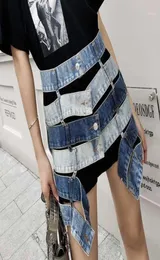 Europäischen Sommer Neue Coole Hohe Taille Sexy Hohl Farbe Passenden Patchwork Hüfte Denim Mini Röcke Weibliche Mode Streetwear 2020194523827371