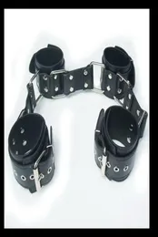 Кожаные наручники и манжеты для ног с манжетами для щенков оптом Бондаж/игрушки/запястья и лодыжки3763333