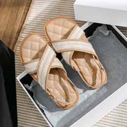 Nuovi sandali antivento profumati di nuovo stile moda antiscivolo con sandali con cintura incrociata sandali piatti da donna estivi O05O #