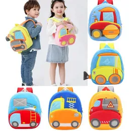 Zaini Cute Engineering Car Series Zaino in peluche Cartoon Kindergarten Bambini Mochila Borse da scuola per neonati Boy Girls Outing Leisure BagL2403