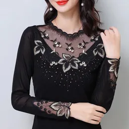Women's T-skjortor Fashion Casual Long Sleeved Embroider Mesh T-shirt Elegant Slim Vintage Black Lace Tops