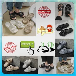 Designer Casual Platform Skeleton Head Funny One Word Drag Slippers Summer Sliders Män Kvinnor Rainbow Slides Sandaler Sandaler Mjuk tjock kudde Cloud Slide Gai