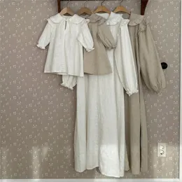 Özelleştirilmiş aile eşleştirme kıyafetleri bahar elbisesi anne kızı pamuklu kadın kız bebek katı doğum günü 240311
