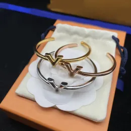 Toptan kadın punk bileklik bilezik kol bandı lüks tasarım oymalı 18k altın gümüş kaplama paslanmaz çelik bileklik manşet pulsera takı aksesuarları ayarlanabilir