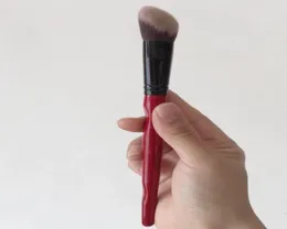 Smashboxes vinklade pulverborste röd kamera Klar konstnär ansikte kontur Löst pulver 3D -handtag Makeup Brush DHL7524102