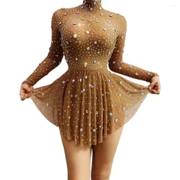 무대웨어 Faldas de Mujer 도매 섹시한 긴 슬리브 깎아 지른 크리스탈 A- 라인 라틴 댄스 의상 블링 댄스 파티 클럽 드레스