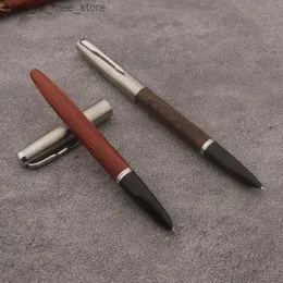 Fontanna długopis Fountain Pens 1PC drewniana fontanna Pióro Ebony Walnut ze stali nierdzewnej z kapturem Zakaptated Spiterery Office School School School Pisanie Pis Pens