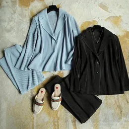 Miyake giacca a pieghe abiti neri inverno signora ufficio set pantaloni dritti giacca con bottoni alta moda elegante formale 240301