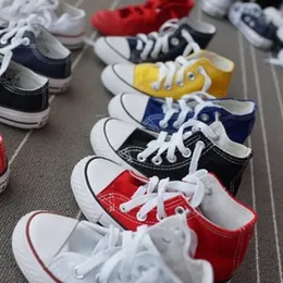 Barn pojkar designer småbarn sneakers tränare skor kid tn enfant baby stora flickor barns duk platta skor
