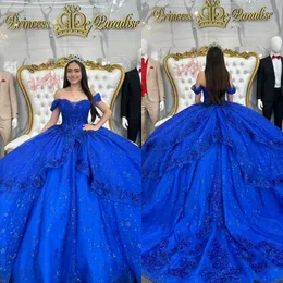 Королевское синее бальное платье Quinceanera Платья с открытыми плечами и цветочными блестками Аппликации Платье для выпускного вечера со шлейфом Sweet 15 Маскарадное платье Платье Quinceanera