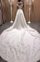 2019 Luxury Satin Wedding Dresses Cathedral Train Sweetheart Off the Shoulder Exquisite Lace Applicques Brudklänningar plus storlek WEDD1989657