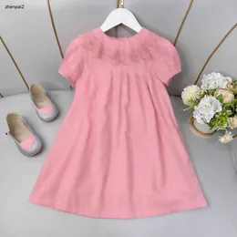 Lüks Kızlar Elbise Çocuk Tasarımcı Giysileri Kız Etek Boyut 100-160 Cm Prenses Elbise Çiçek İşlemeli Yaka Bebek Frock 24mar