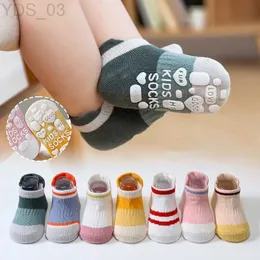 Kindersocken 5 Paare/los rutschfeste rutschfeste Knöchel-Babysocken mit Gummigriffen Baumwolle Kinder Low-Cut-Socken für Jungen Mädchen Kleinkind Bodensocken YQ240314