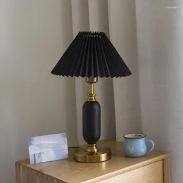 Lampy stołowe koreańskie vintage plisowane do sypialni nocna dekoracja salonu retro nordycka lampa biurka nocna stał